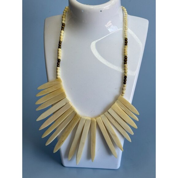 Natural Cow Bone Beaded Tribal-Inspired Necklace With Pointed Pendant Design & A - Picture 4 of 13